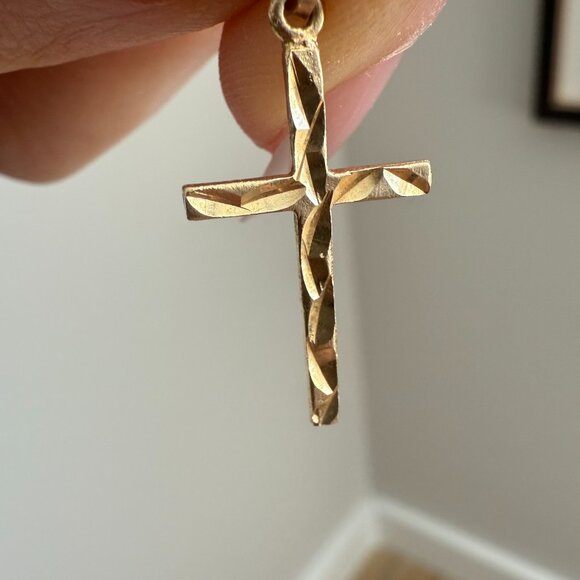 14K Solid Gold Cross Pendant - Picture 1 of 4